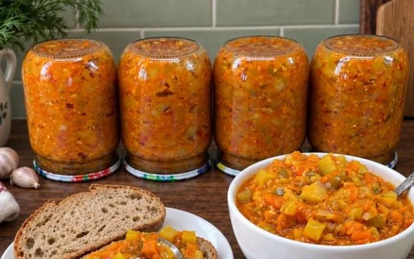 Що робити з перерослими огірками: закуска, заради якої я спеціально даю їм переростати
